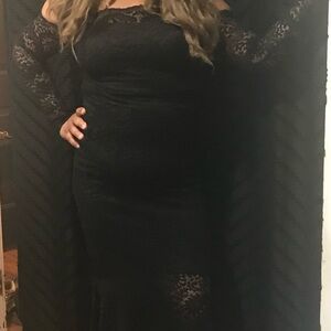 Elegant Black Lace Off-Shoulder Mermaid Tail Dress